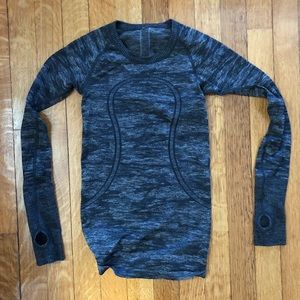 Lululemon Run Swiftly Tech LongSleeve Crew, Size 2